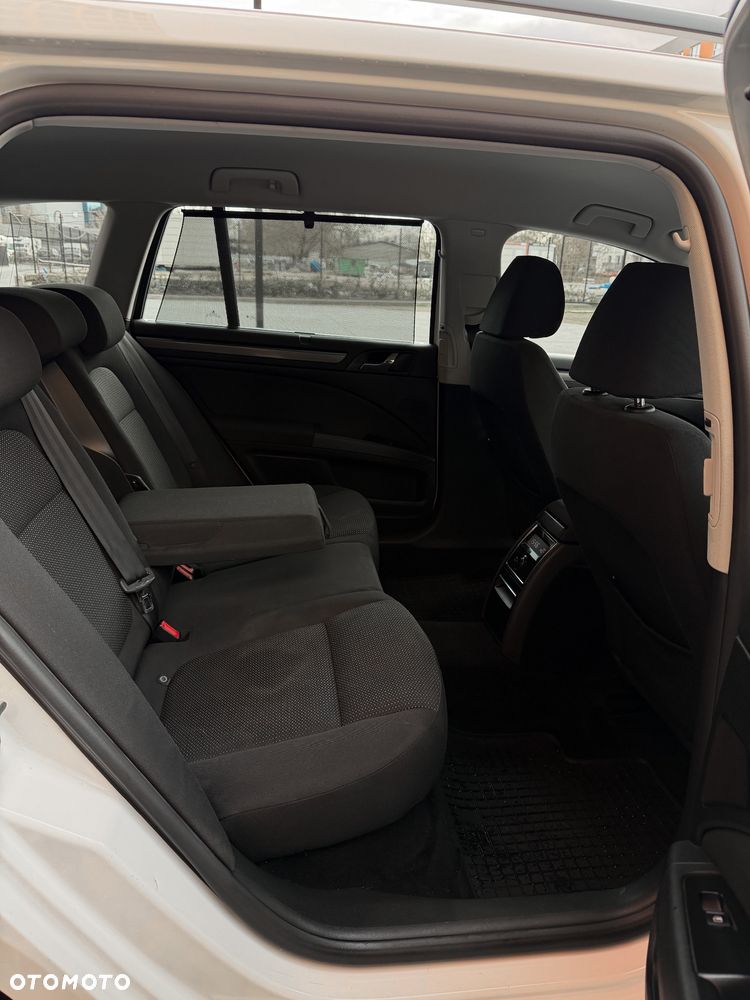 Skoda Superb 1.8 TSI DSG Comfort - 15