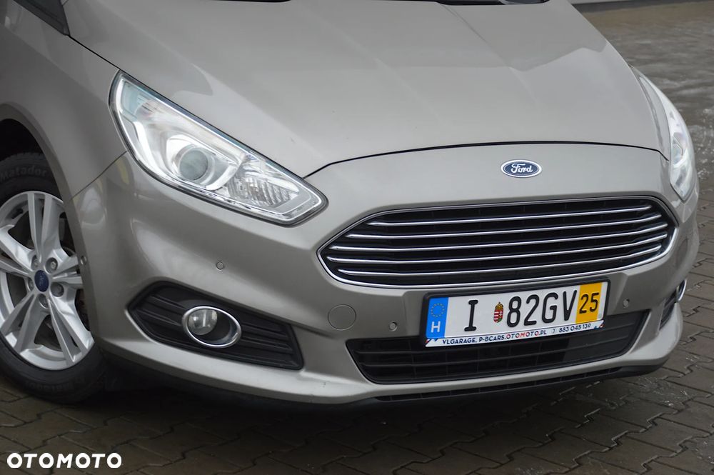 Ford S-Max 2.0 TDCi 4WD Titanium - 3
