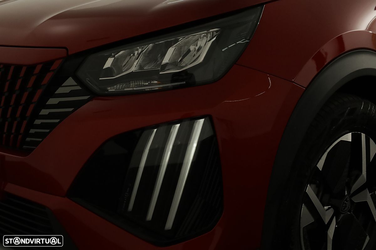 Peugeot 2008 1.2 PureTech Allure EAT8 - 6