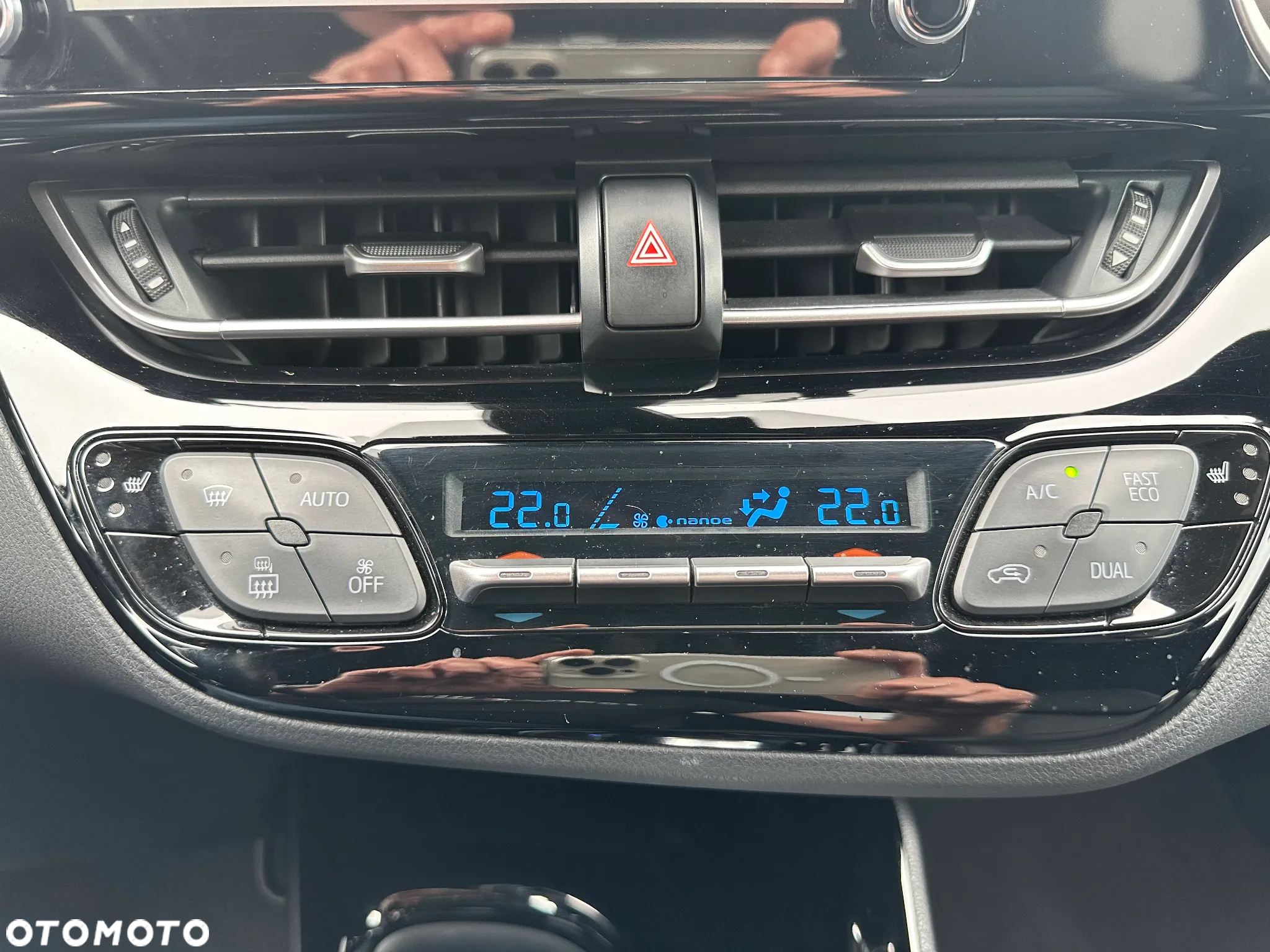 Toyota C-HR 2.0 Hybrid Premiere Edition - 22