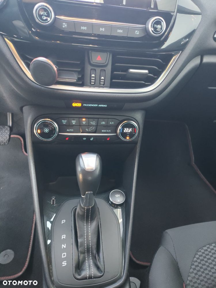 Ford Fiesta - 12
