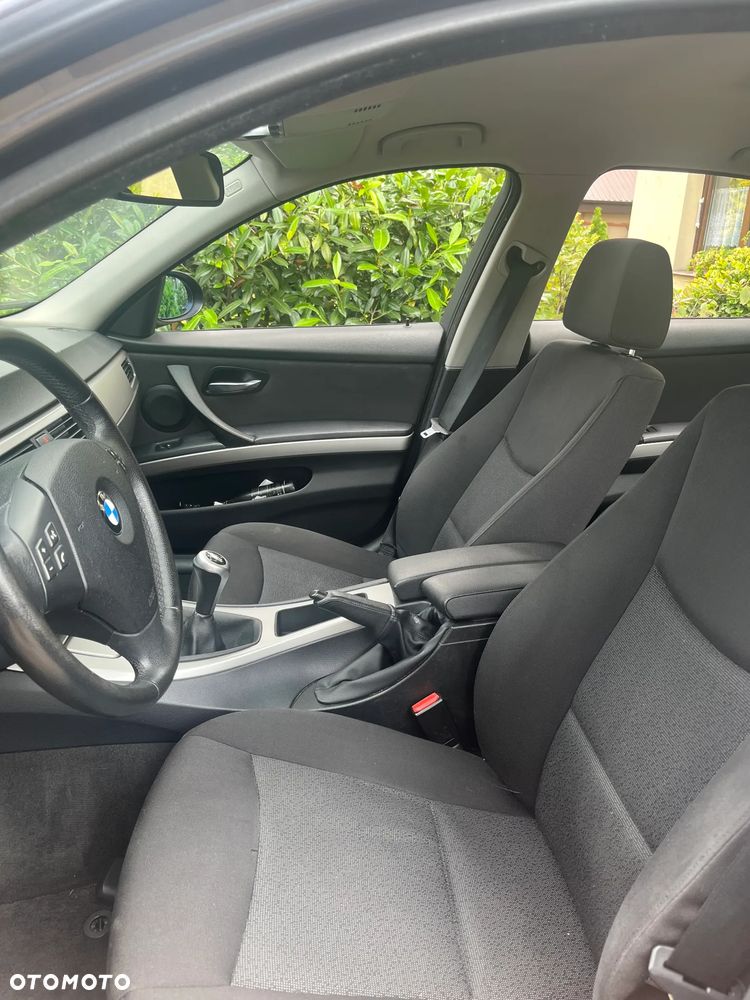 BMW Seria 3 320d - 9