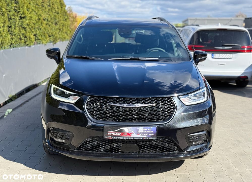 Chrysler Pacifica - 3