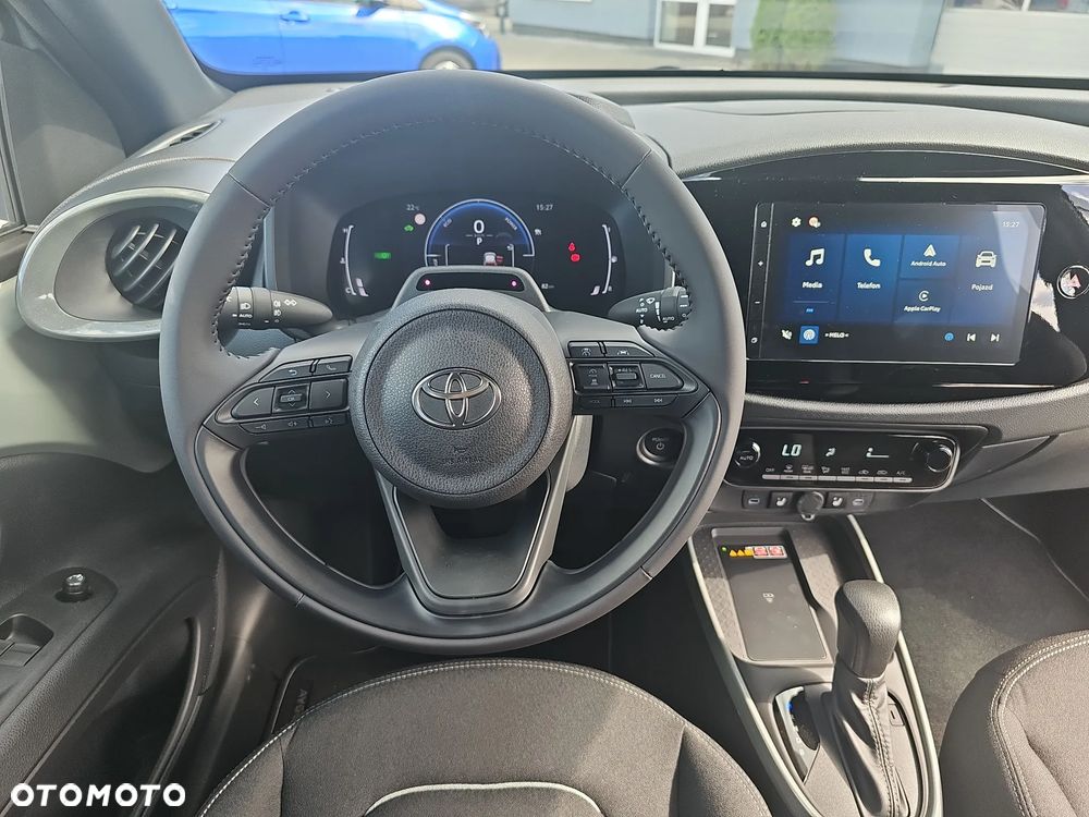 Toyota Aygo X Hybrid 1.5 Style e-CVT - 13