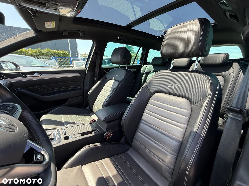 Volkswagen Passat 2.0 TDI SCR DSG 4Motion Business - 12