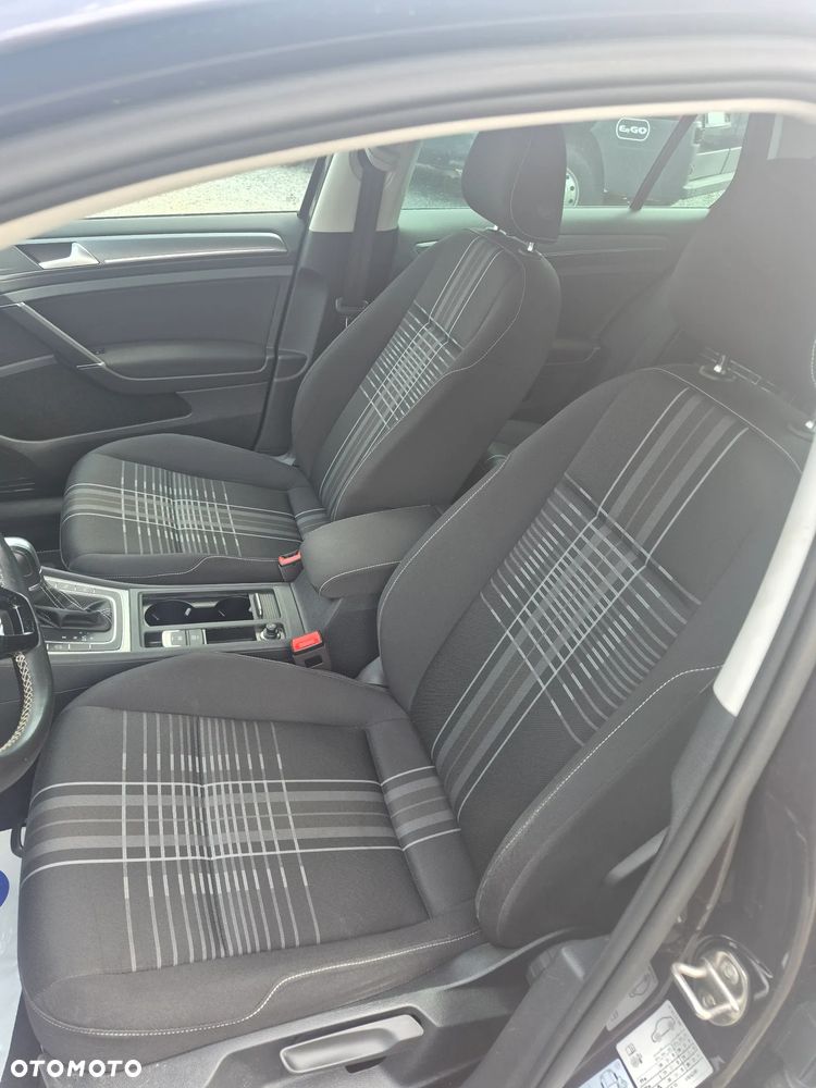 Volkswagen Golf 1.4 TSI BlueMotion Technology DSG Lounge - 10