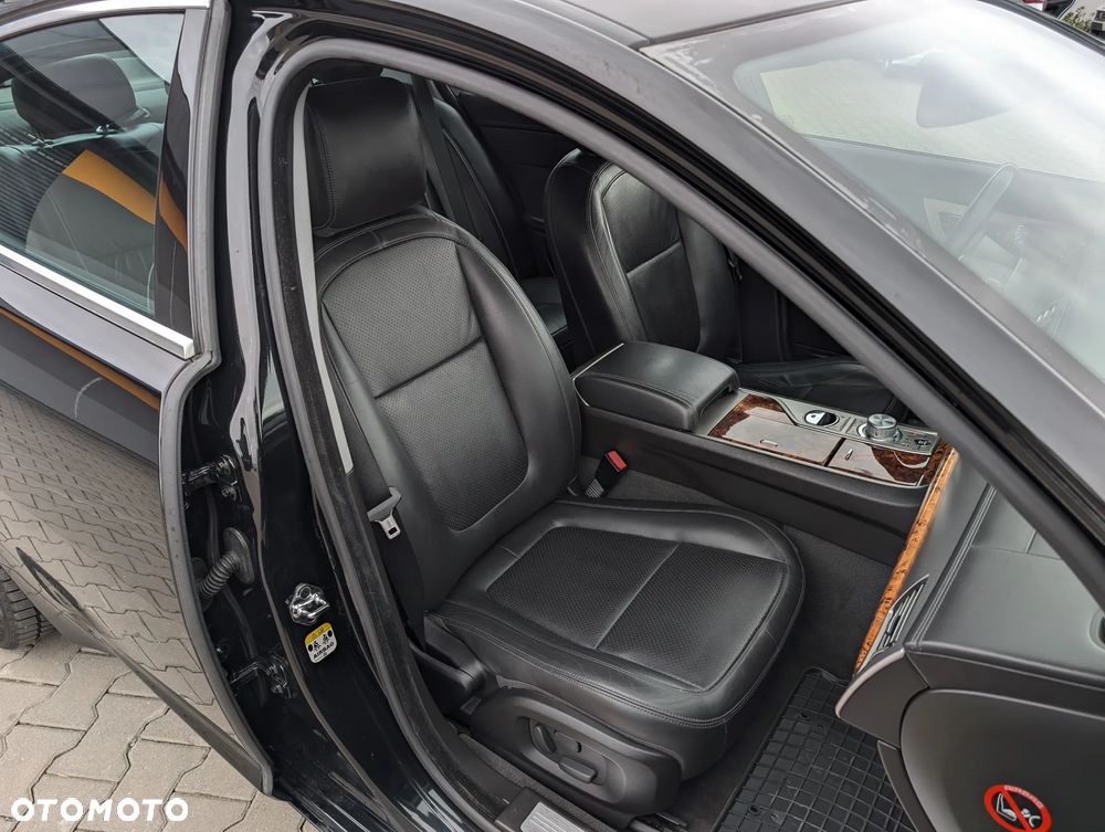 Jaguar XF 3.0 V6 S Luxury - 36