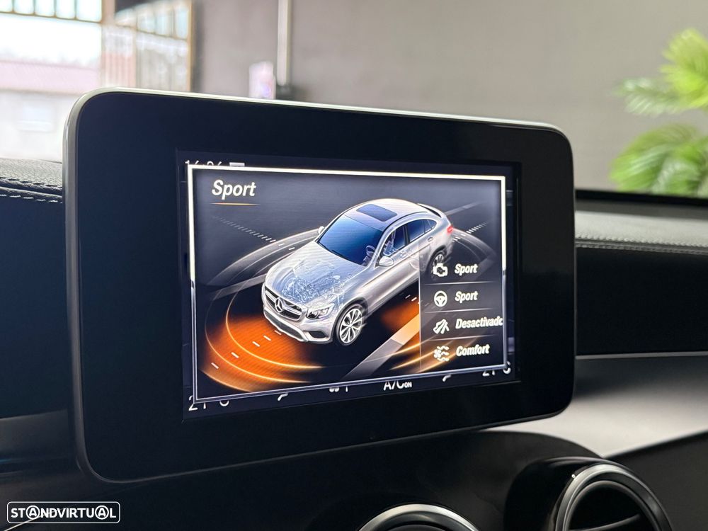 Mercedes-Benz GLC 350 e 4Matic 7G-TRONIC AMG Line - 12