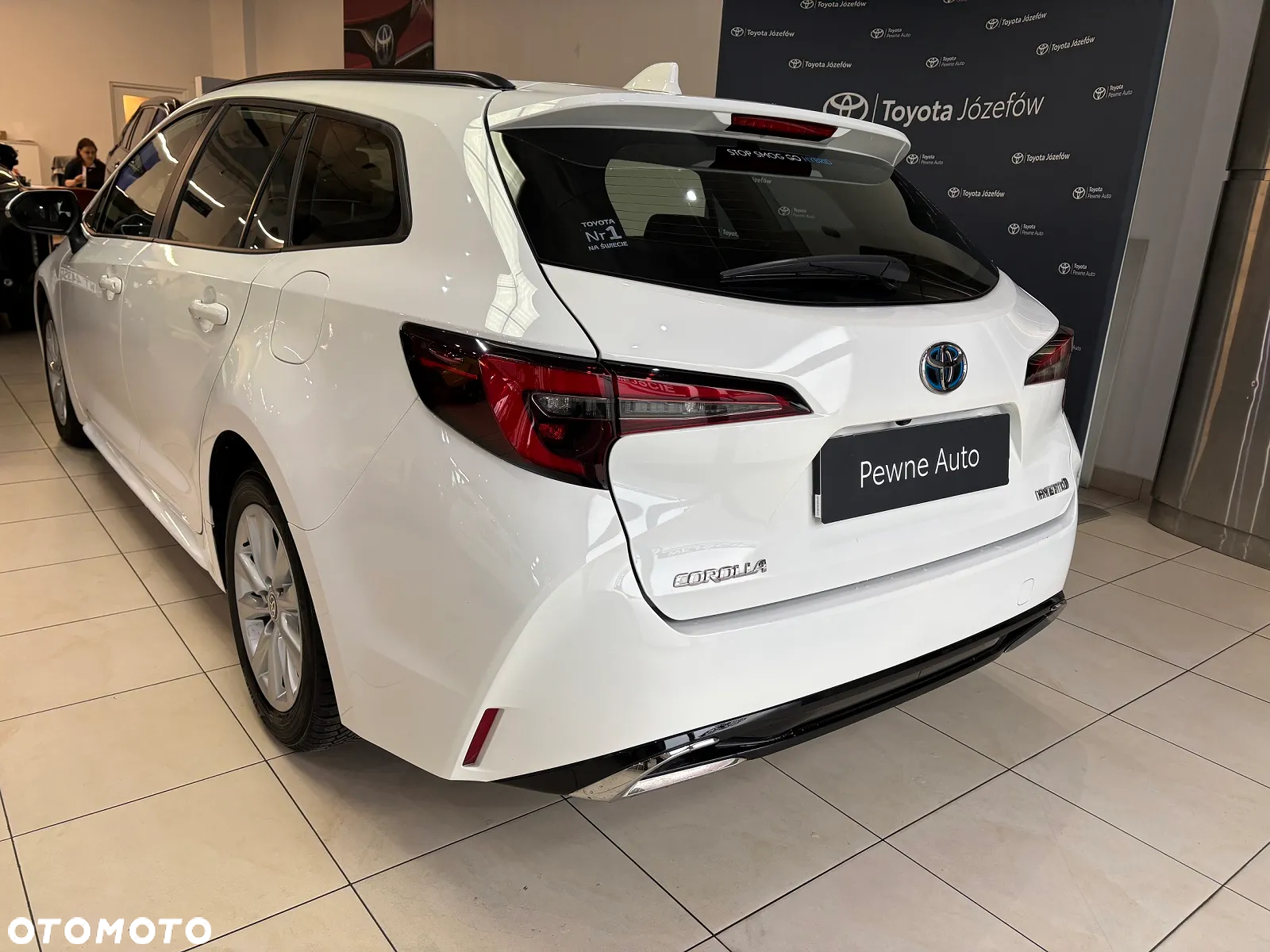 Toyota Corolla 1.8 Hybrid Comfort - 5