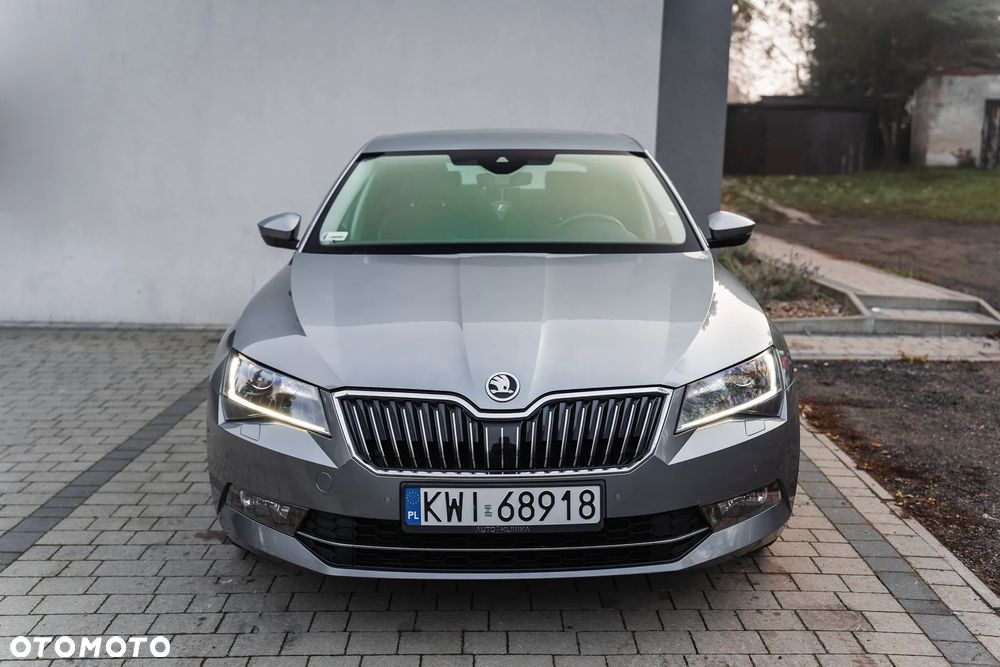 Skoda Superb 1.8 TSI L&K DSG - 5