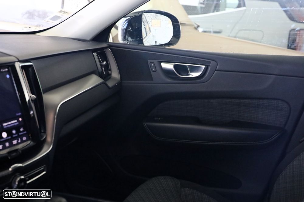 Volvo XC 60 2.0 T6 PHEV Essential AWD - 15