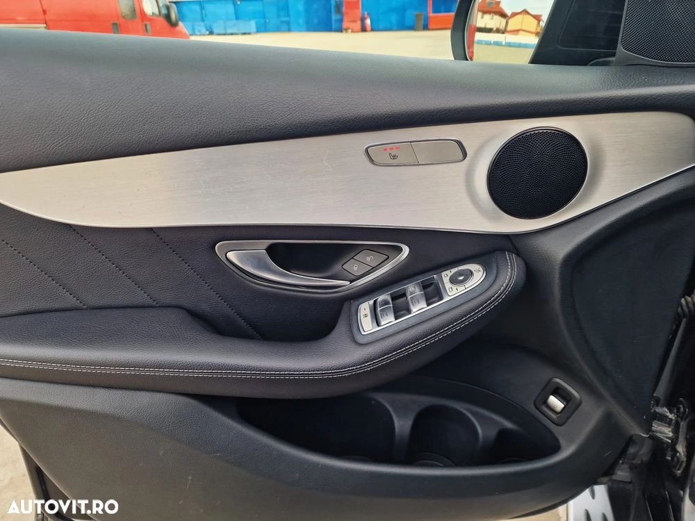 Mercedes-Benz GLC Coupe 250 d 4Matic 9G-TRONIC AMG Line - 17