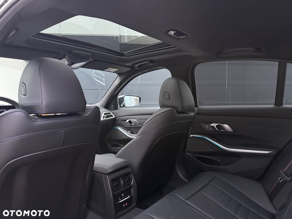 BMW Seria 3 320d xDrive mHEV M Sport sport - 22