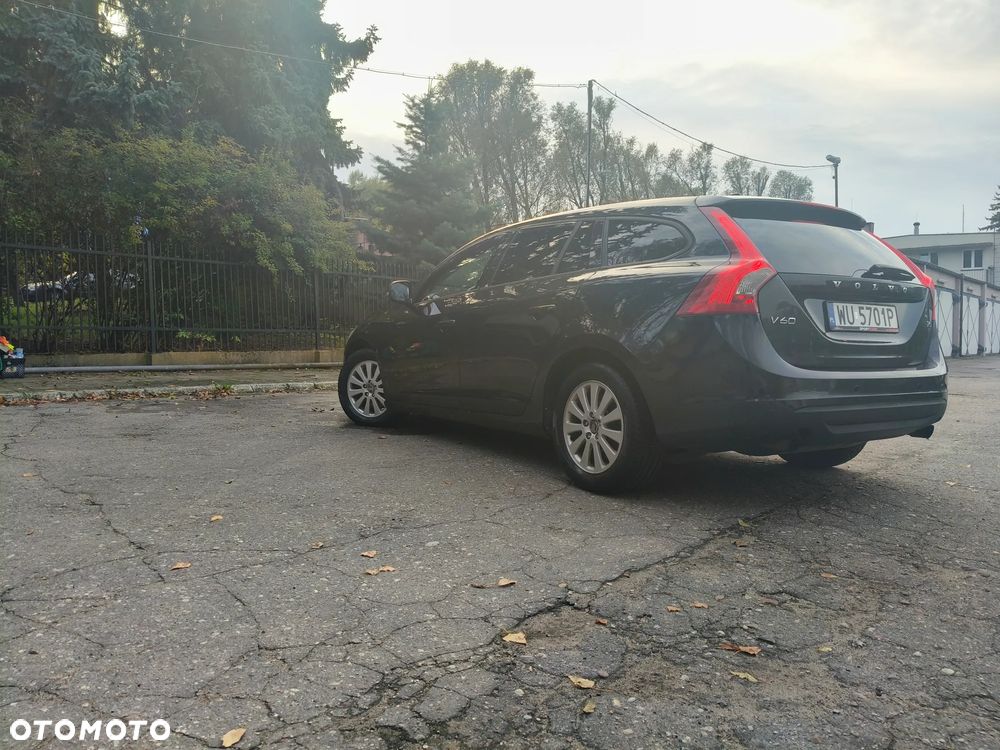 Volvo V60 T5 Kinetic - 8