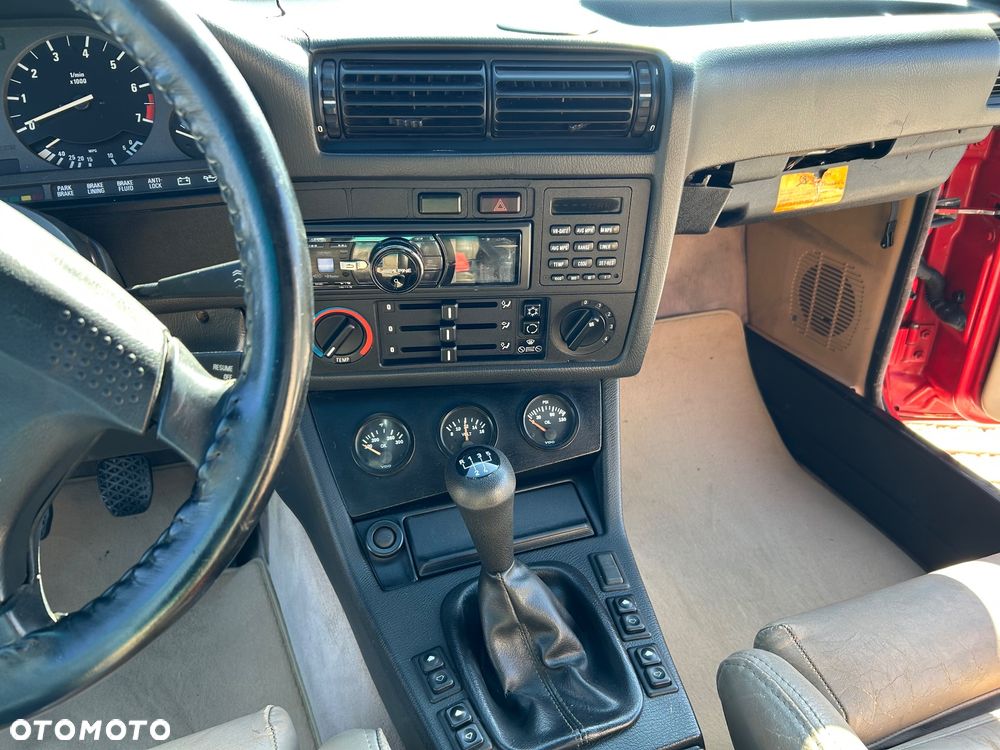 BMW Seria 3 325i - 9