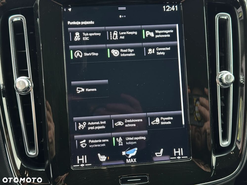 Volvo XC 40 T3 Momentum Pro - 34