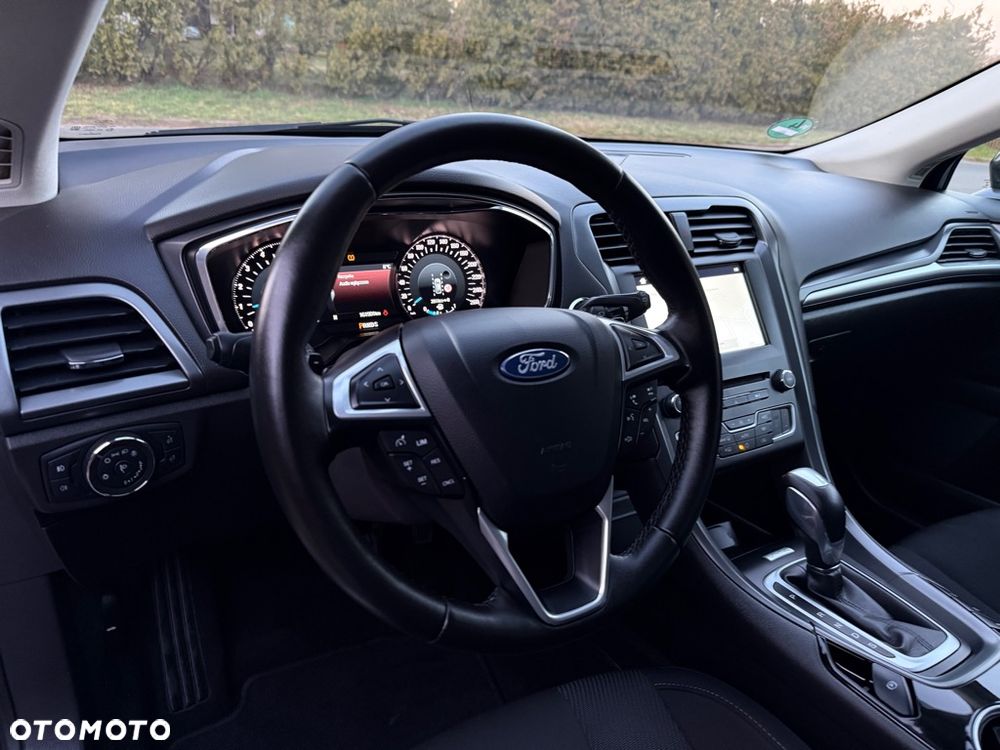 Ford Mondeo 2.0 TDCi Titanium PowerShift - 6