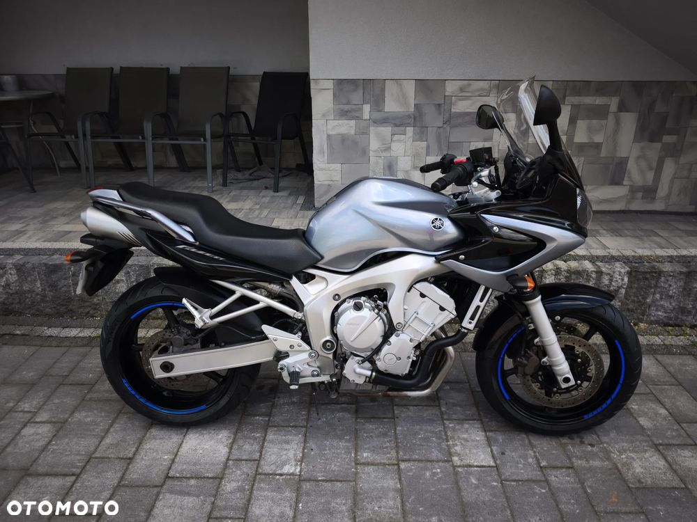 Yamaha FZ6 - 1