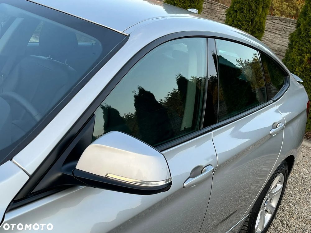 BMW 3GT 318d Modern Line - 23