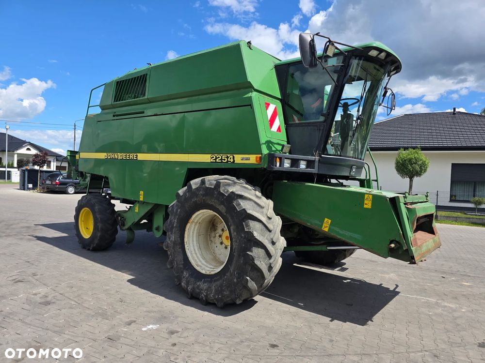 John Deere 2254 - 2