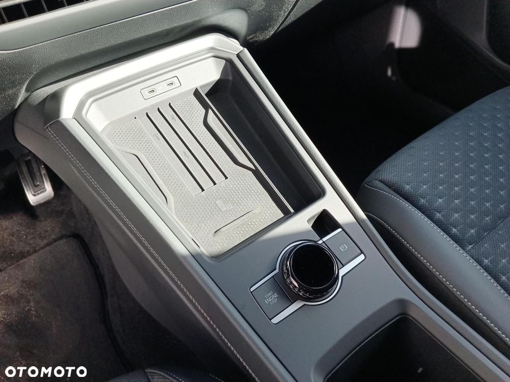 Volkswagen T-Roc - 22