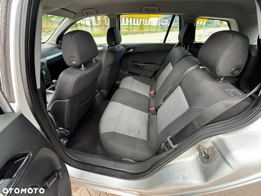 Opel Astra 1.7 CDTI Enjoy - 9