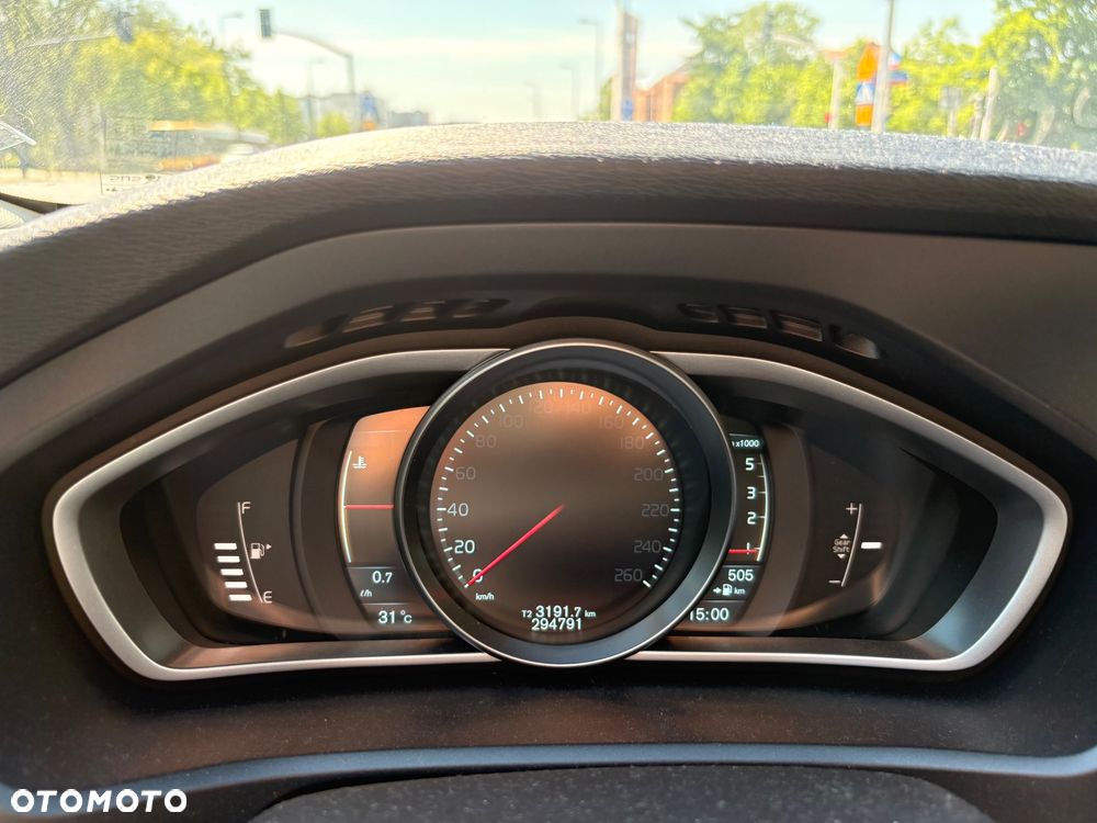 Volvo V40 D3 Momentum - 12