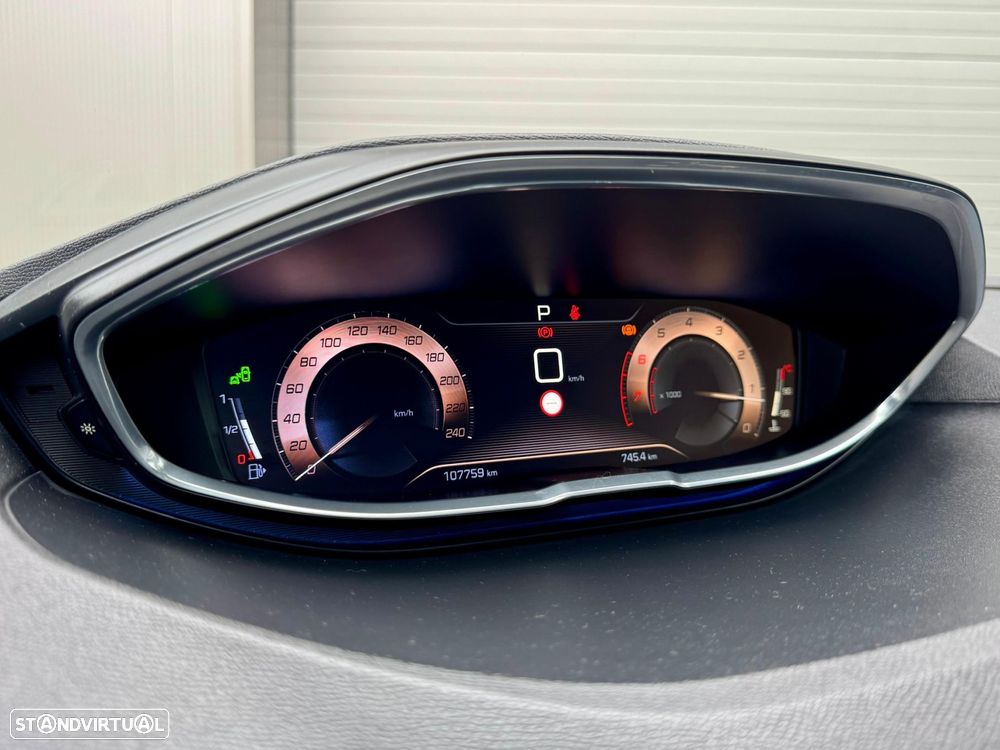 Peugeot 3008 1.2 PureTech GT Line EAT8 - 42