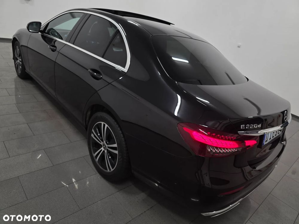 Mercedes-Benz Klasa E 220 d 9G-TRONIC AMG Line - 5