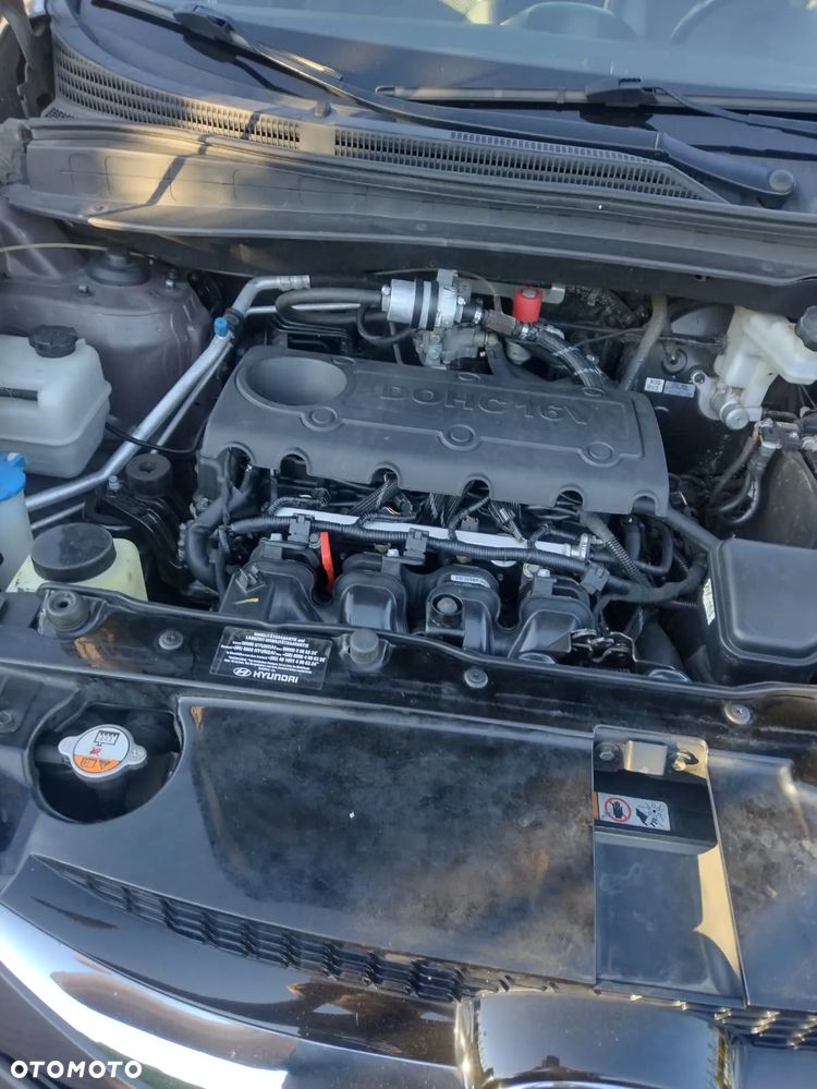 Hyundai ix35 2.0 2WD Style - 18