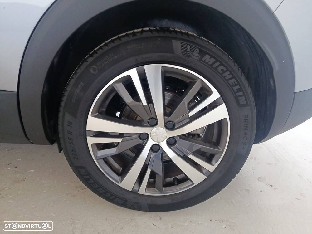 Peugeot 3008 1.6 Hybrid Allure e-EAT8 - 11