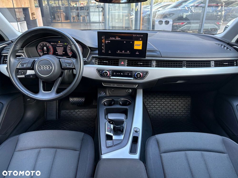 Audi A4 Avant - 10