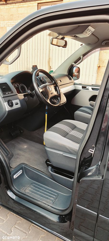 Volkswagen Multivan - 20