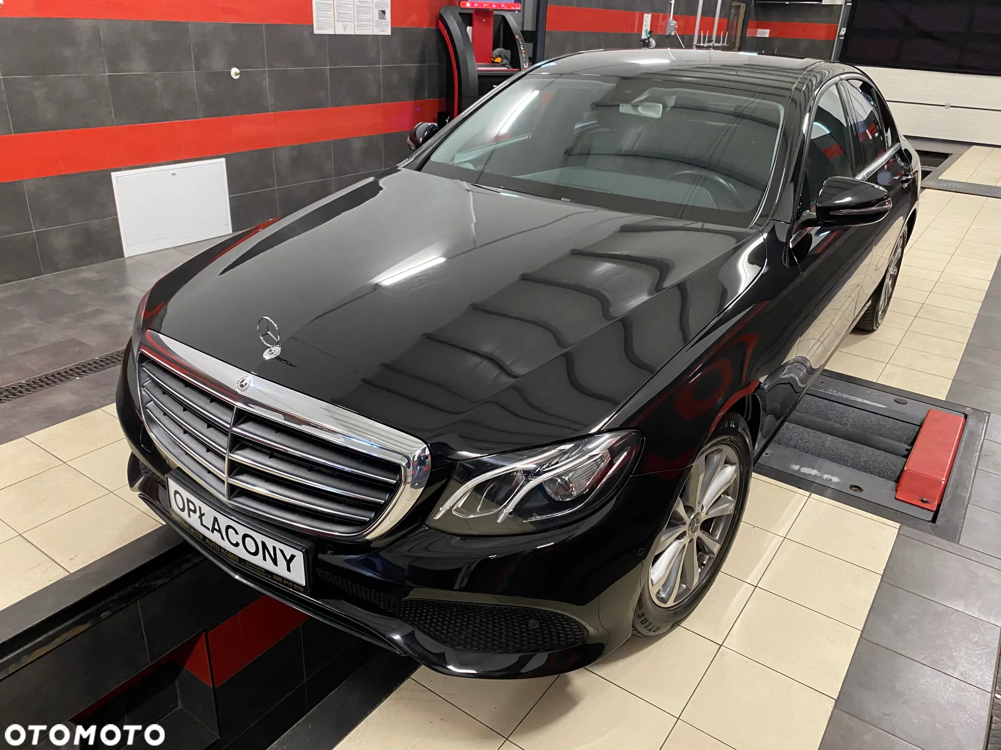 Mercedes-Benz Klasa E 200 d 9G-TRONIC Exclusive - 3