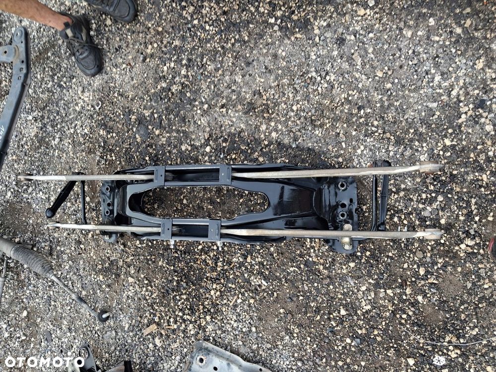 Belka zawieszenia tył Alfa Romeo 147 04-10 - 3