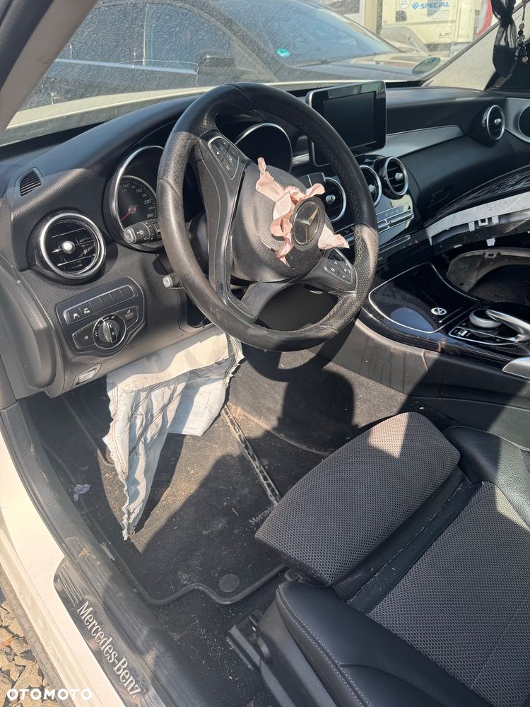 Mercedes-Benz Klasa C 180 9G-TRONIC Edition - 6