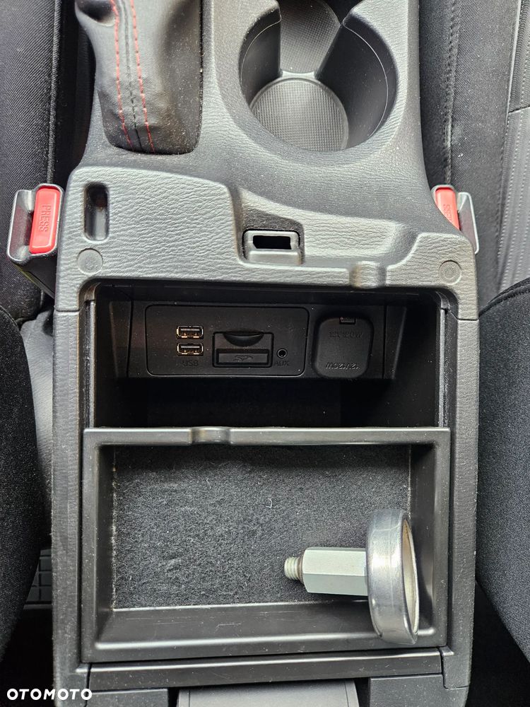 Mazda 3 2.0 Skymotion - 10