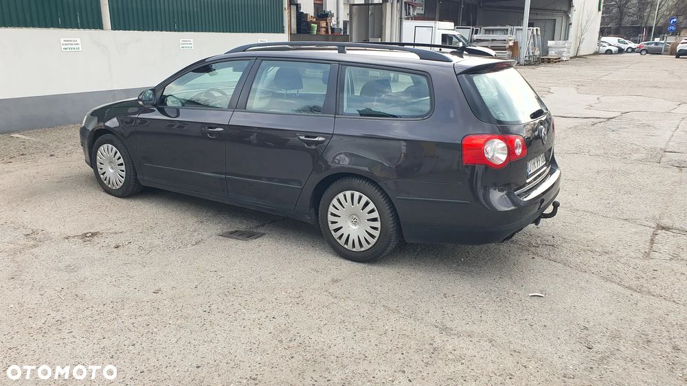 Volkswagen Passat 2.0 TDI Comfortline Optimum DSG - 9