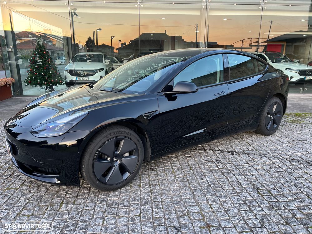 Tesla Model 3 Standard Range Plus RWD - 3