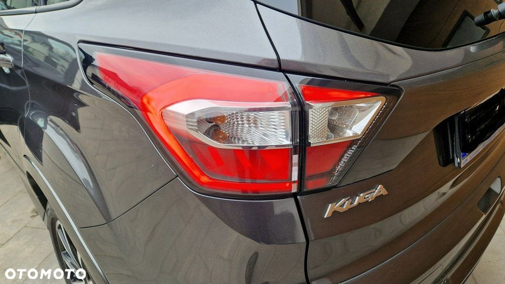 Ford Kuga 1.5 EcoBoost 2x4 ST-Line - 29