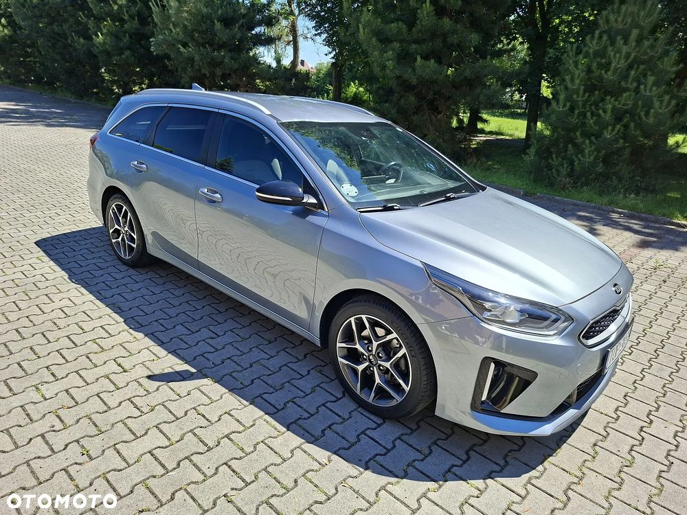 Kia Ceed - 4