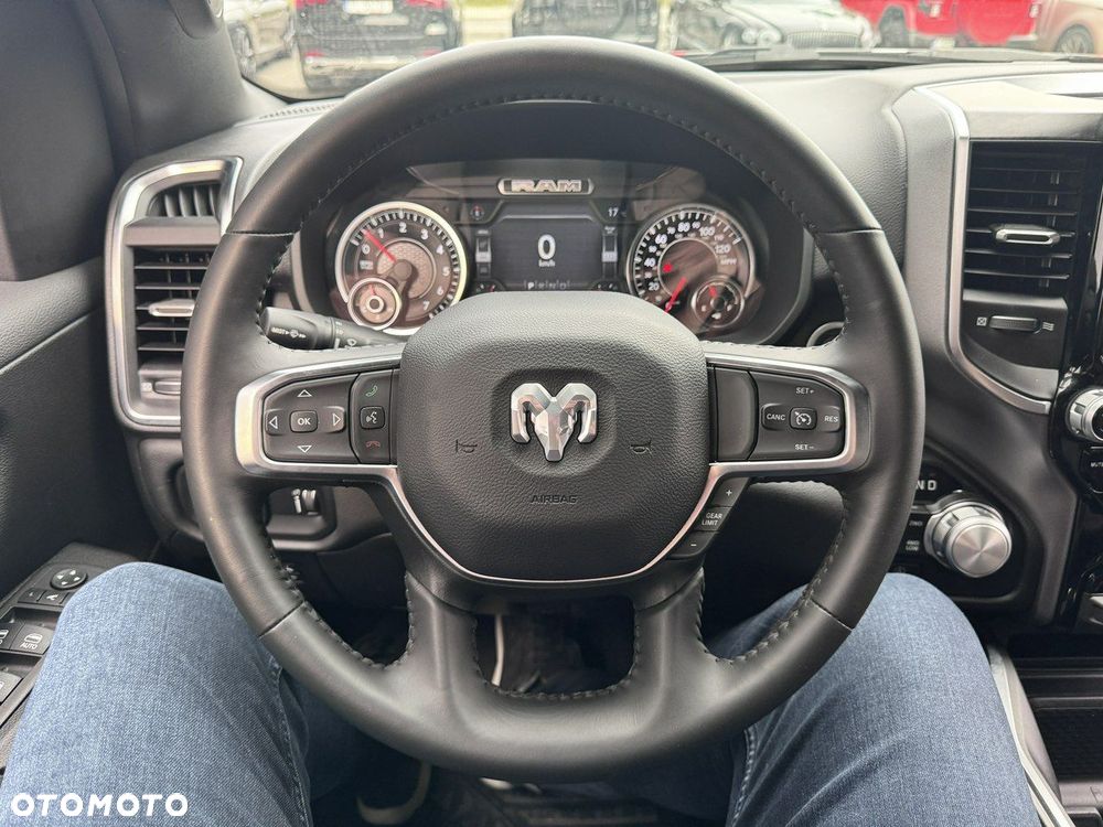 RAM 1500 - 25