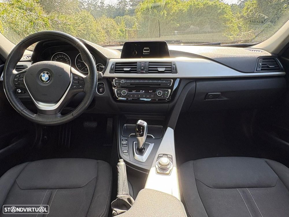 BMW 318 d Auto - 28