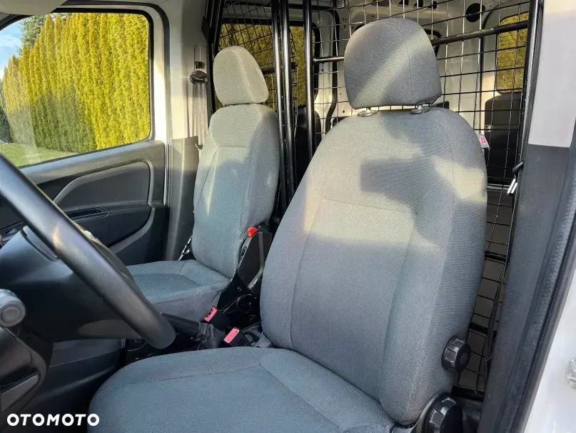 Fiat Doblo Cargo LKW S&S MAXI Basis - 23