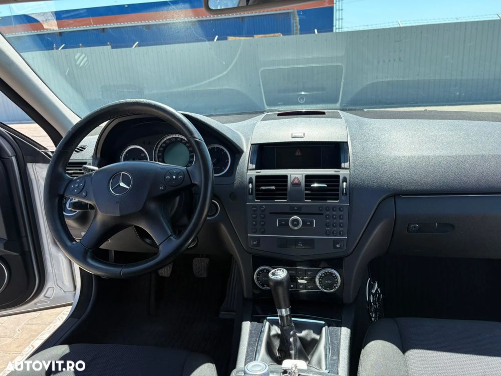 Mercedes-Benz C 200 CDI DPF BlueEFFICIENCY - 8