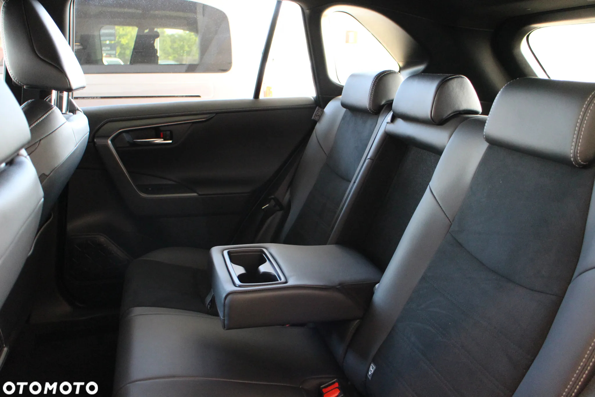 Toyota RAV4 2.5 Plug-In Hybrid GR Sport 4x4 - 17
