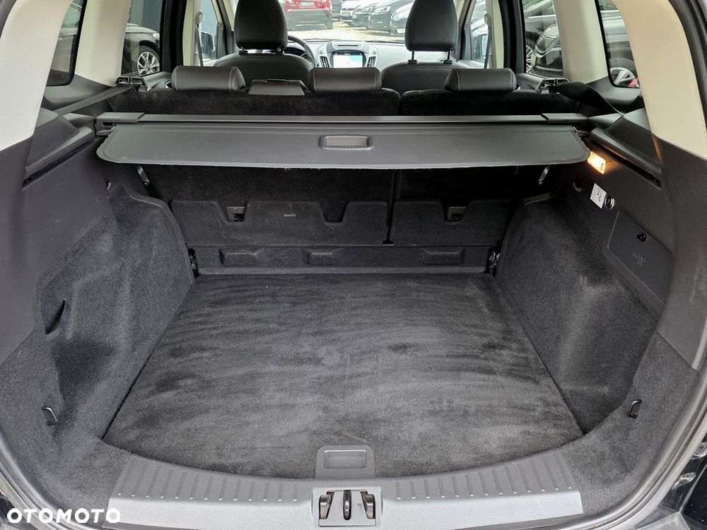 Ford Kuga 2.0 TDCi AWD Titanium - 37