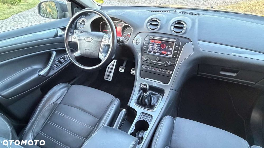 Ford Mondeo - 16