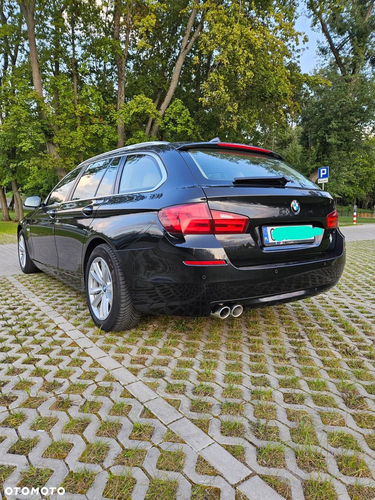 BMW Seria 5 520d Touring - 1