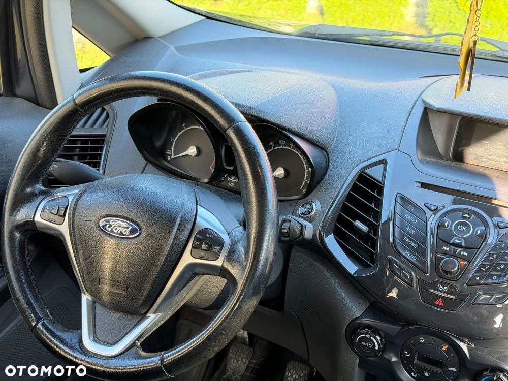 Ford EcoSport - 11